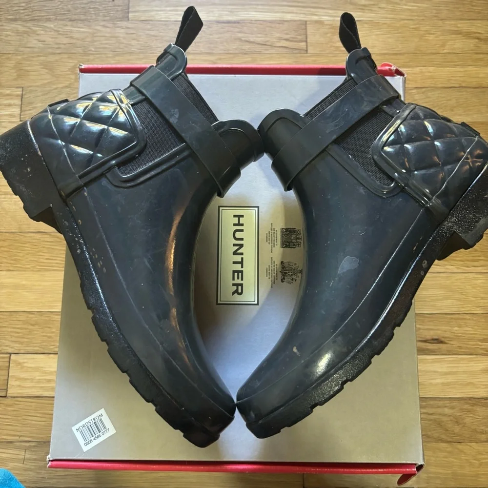 HUNTER Refined Gloss Quilted Chelsea Waterproof Ankle‎ Boots Women's Size 6 Grey